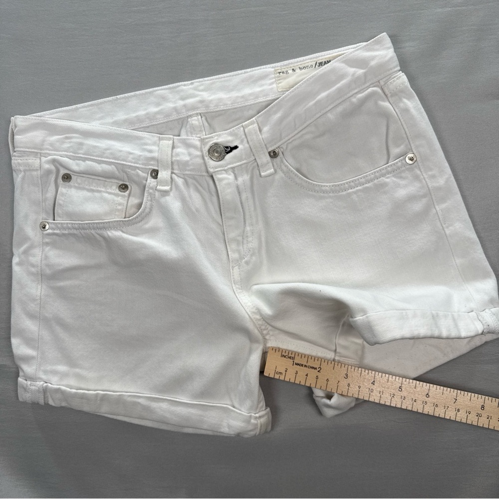 Rag & Bone Boyfriend Denim Shorts Women 28 Aged White Jean Cuffed Mid Rise EUC - Picture 8 of 10
